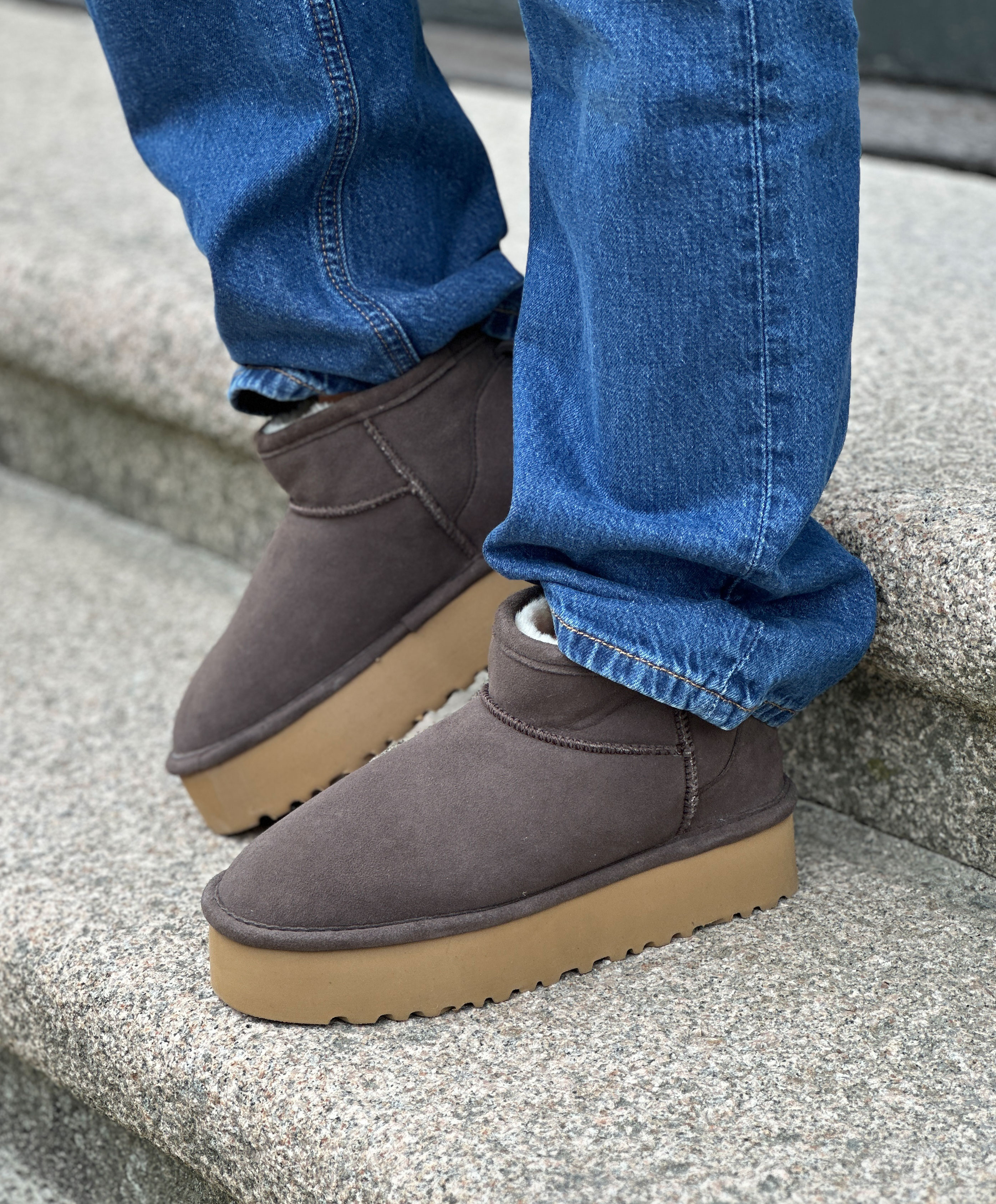 Jan Mayen Low Boot