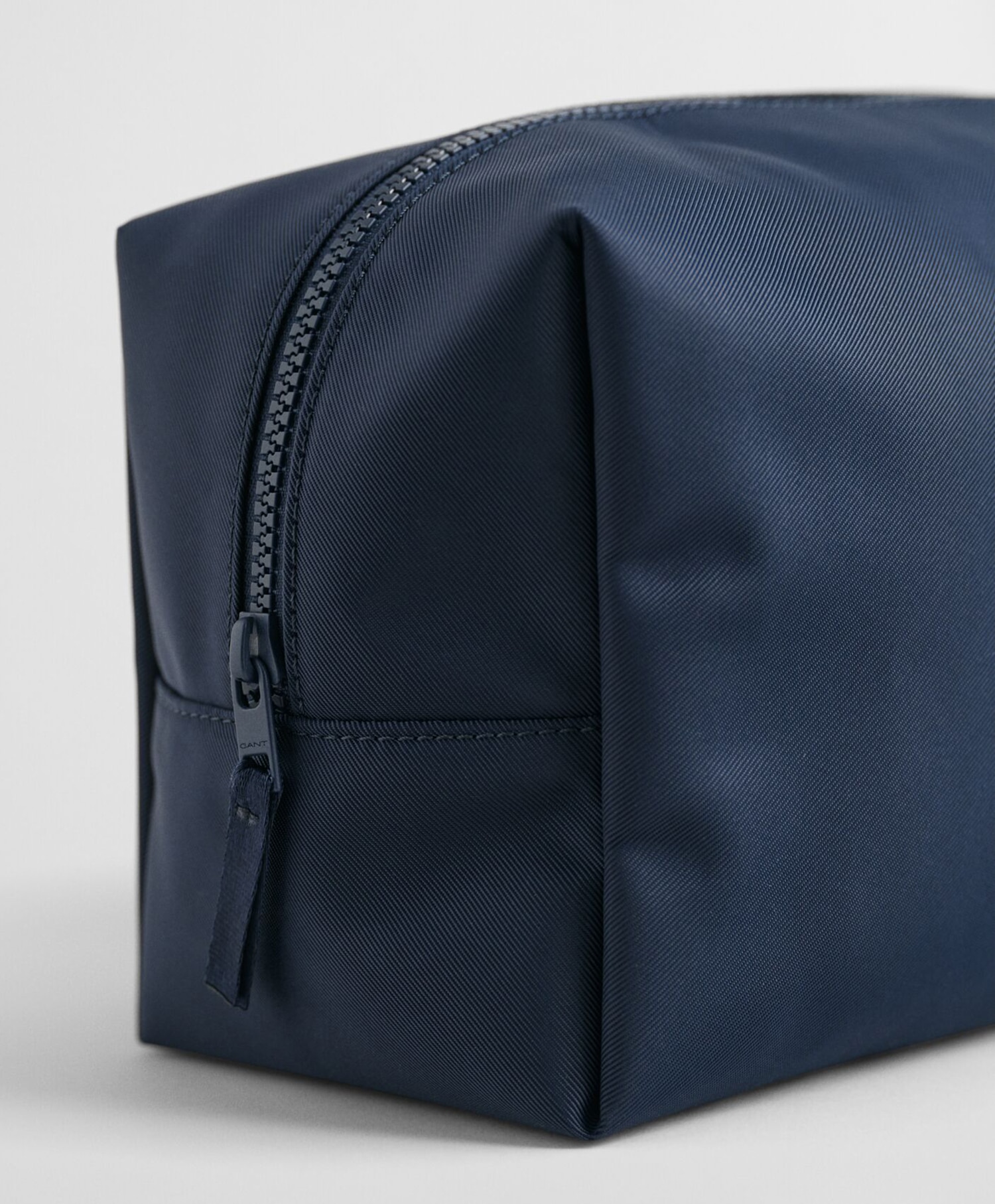 Gant Shield Wash Bag